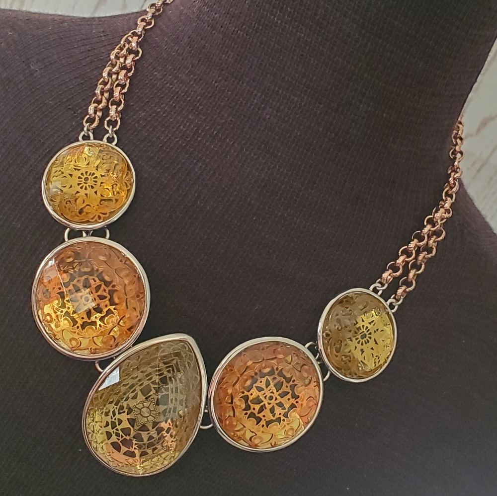 Amber look stones with filigree tri-tone necklace